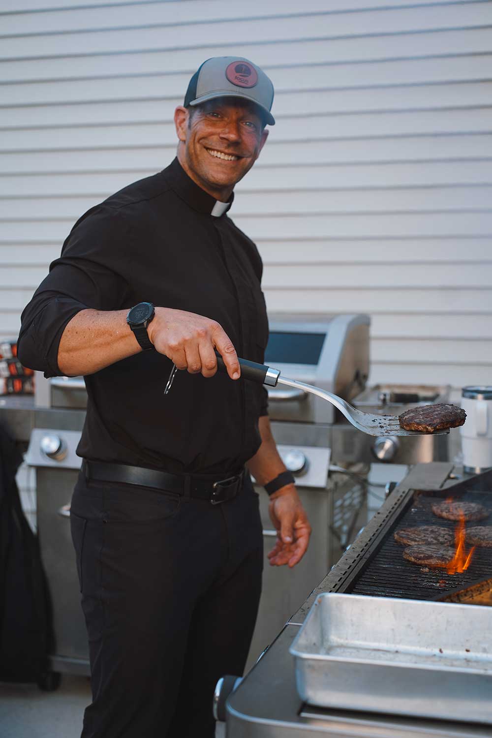 LIP00053-frMikeSchmitz-project-cookout-frMike-cooks-1500px