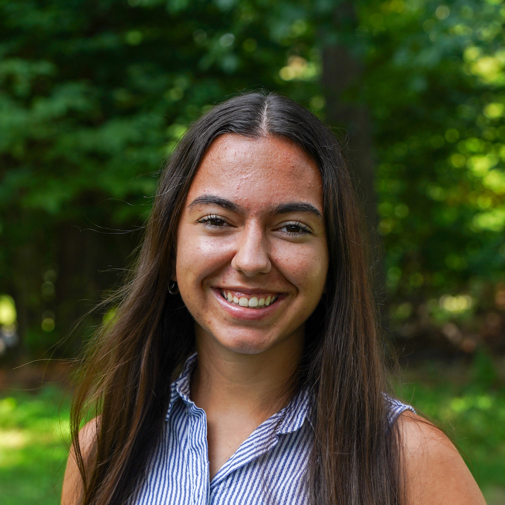 Bella Missionary Headshot 2025-2026